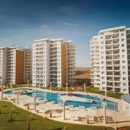 Apartment Cornelius Pool In Caesar & *